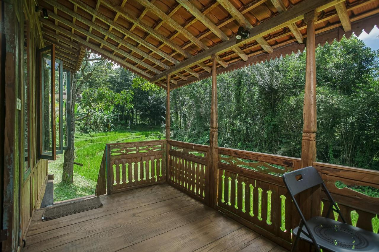 Tepi Sawah Lodge & Retreat Jatiluwih Exterior photo